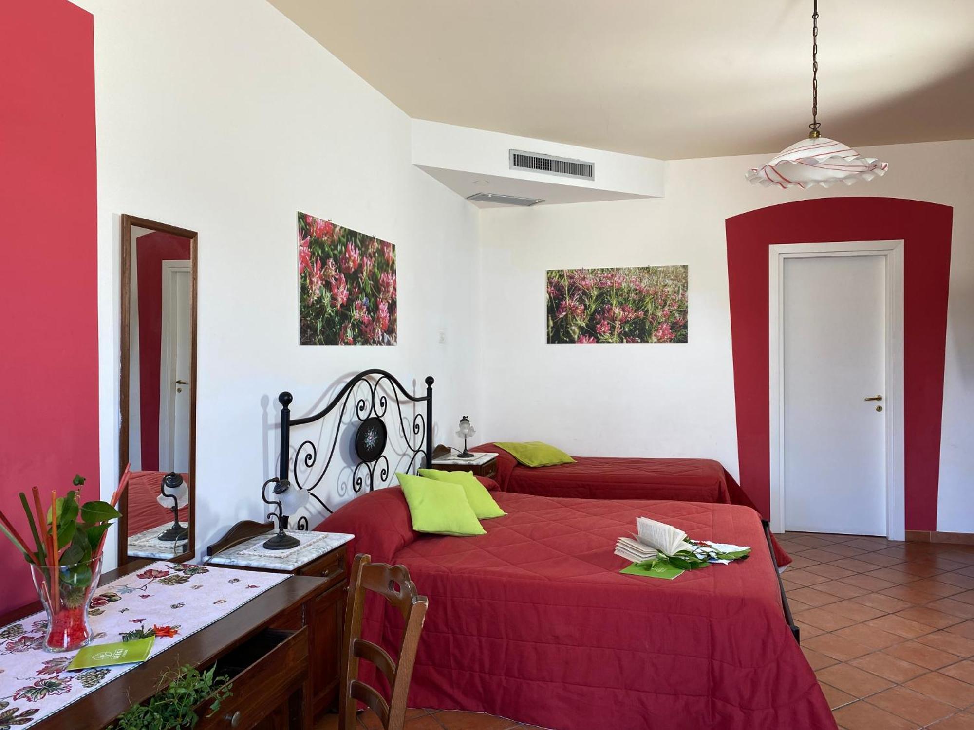 Azienda Agrituristica Bergi Кастельбуоно Экстерьер фото