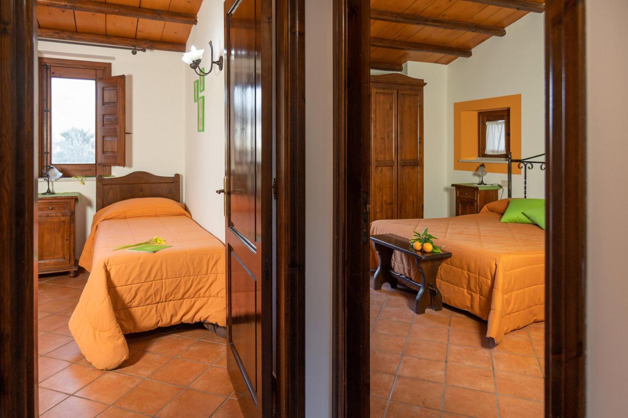 Azienda Agrituristica Bergi Кастельбуоно Экстерьер фото